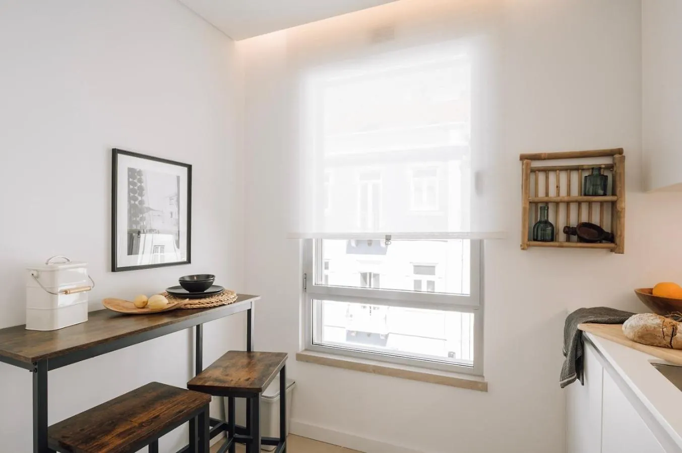 Sabaudia - 2 Bedrooms And Balcony In Alvalade リスボン